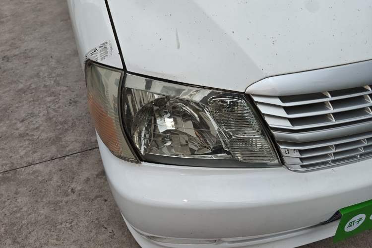 Used Jinbei Express 2017 2.0L Standard Version V19
