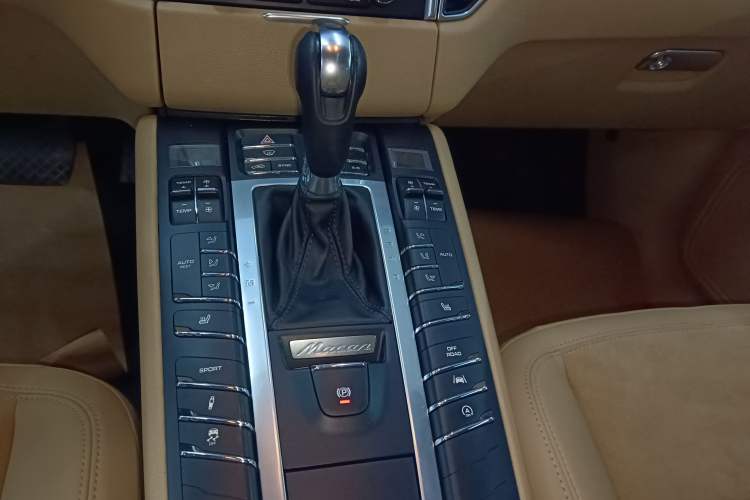 Used Porsche Macan 2017 Macan 2.0T