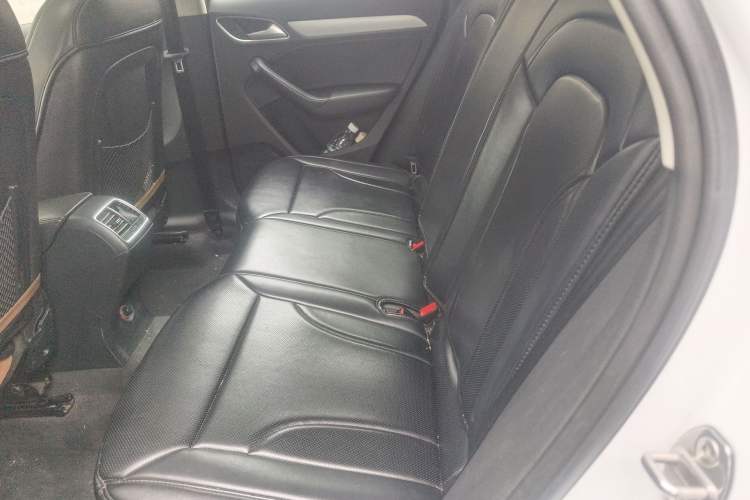 Used Audi Q3 2016 30 TFSI Fashion Model Interior 4