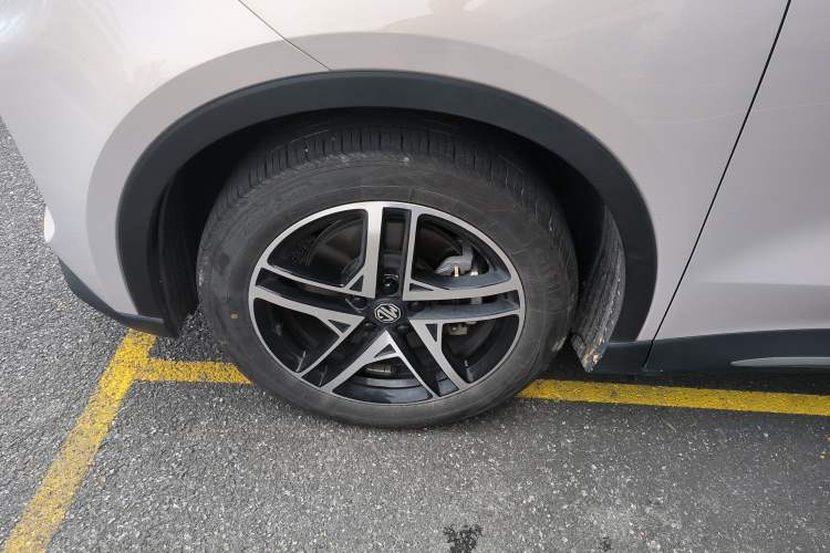 Used MG ES5 2025 525max Rear-Drive Intelligent Driving Version Left Front Wheel Hub