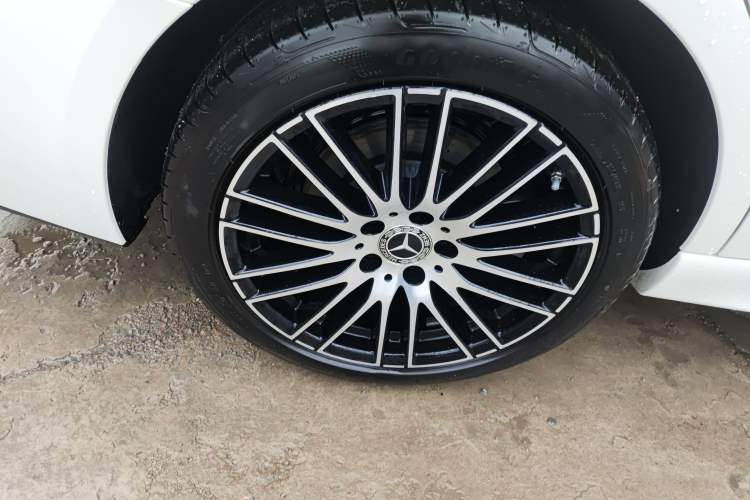 Used Mercedes-Benz C-Class 2025 Facelift C 260 L Sport Edition
