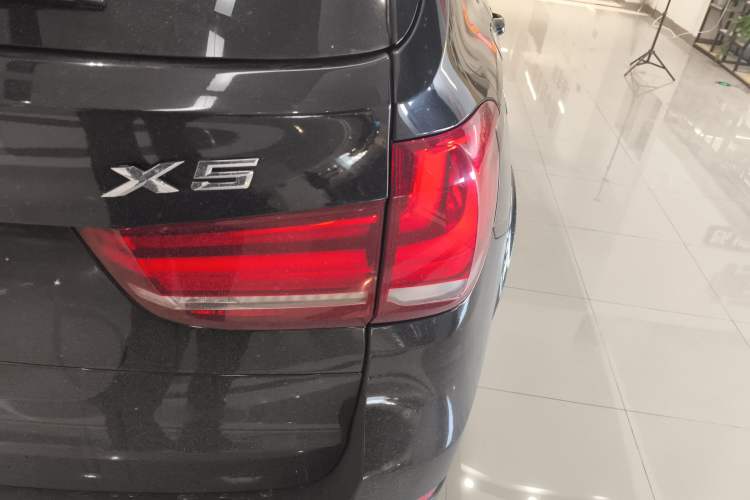 Used BMW X5 2017 xDrive35i Standard Model U.S. Specification
