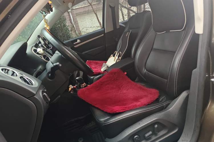 Used Volkswagen Tiguan 2016 280TSI Automatic Two-Wheel Drive Silk Road Comfort Edition Left Front Seat