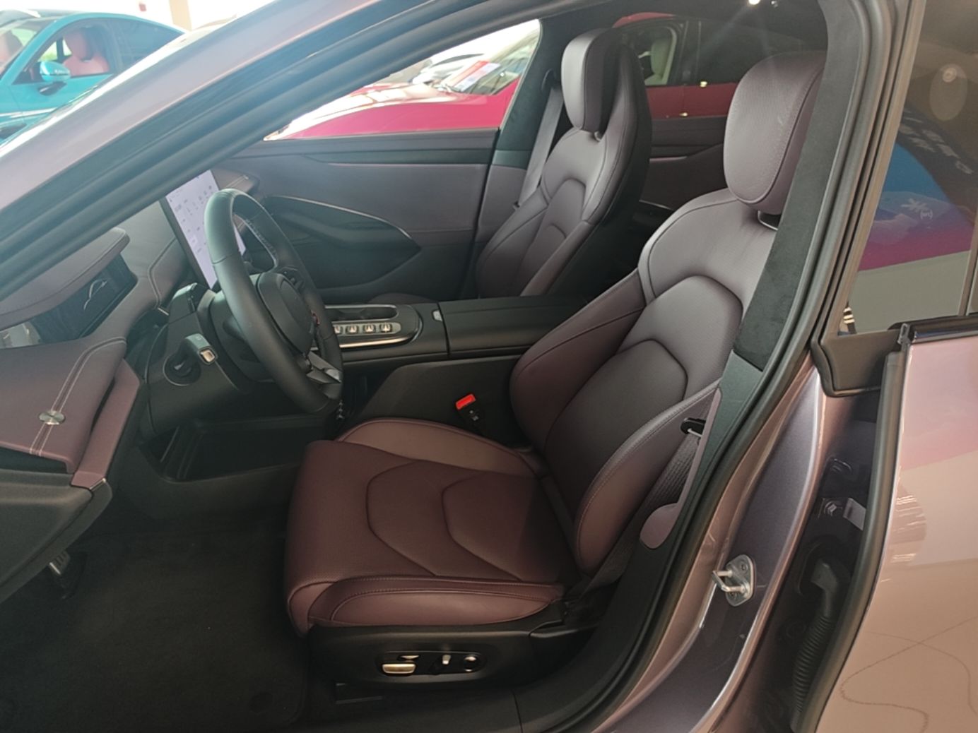 Xiaomi Auto SU7 2024 Four-Wheel Drive Ultra-Long Range Advanced Intelligent Driving Max Edition — снимка 17