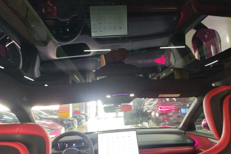 Used Xiaomi Auto SU7 2024 Four-Wheel Drive Ultra-Long Range Advanced Intelligent Driving Max Edition Headliner