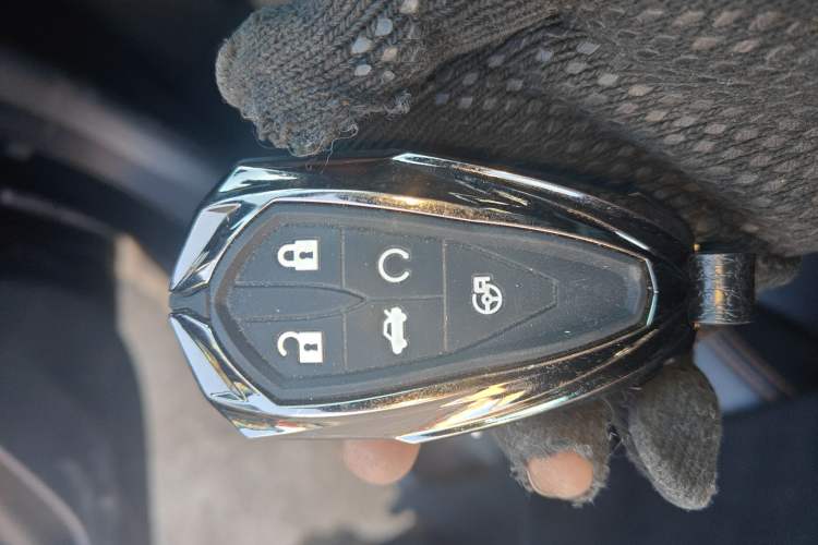 Used CHANGAN UNI-V 2022 1.5T Smart Navigation Version