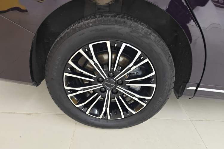 Used FORTHING Xinghai V9 2024 1.5TD 200km Qingyunti Series Premium Version Exterior 5