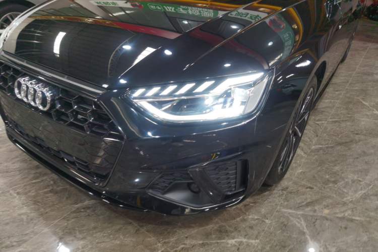 Used Audi A4L 2023 40 TFSI Luxury Dynamic Model