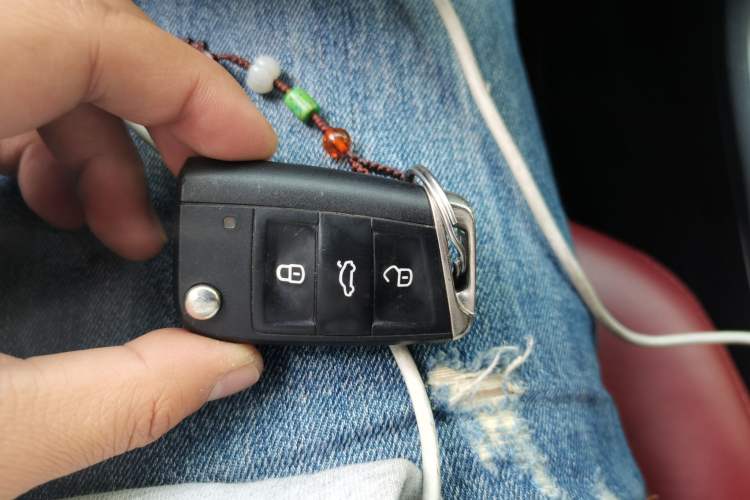 Used Volkswagen Golf 2016 230TSI Automatic Comfort Version Vehicle Key