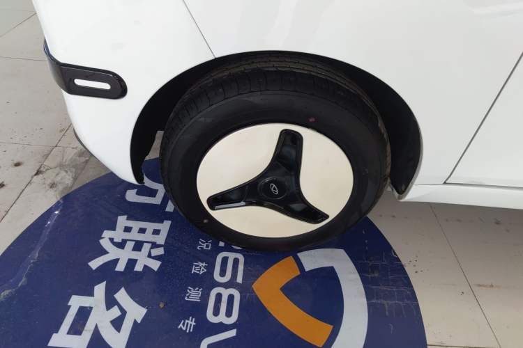 Used Chery QQ Ice Cream 2024 Youth Edition 205km Milkshake