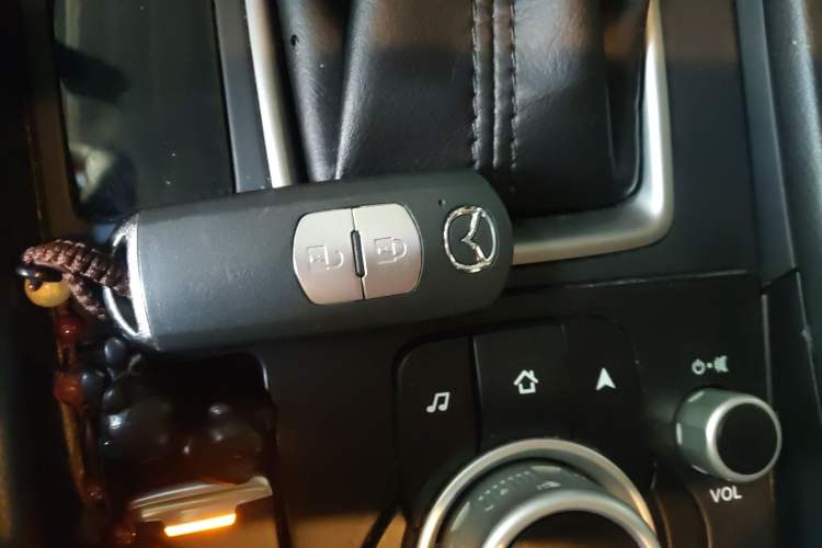 Used Mazda CX-4 2018 2.0L Automatic Two-Wheel Drive Blue Sky Dynamic Version China V Standard