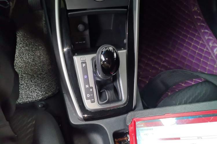 Used Hyundai Elantra (5th Generation / Langdong) 2015 1.6L Automatic Leading Model Gear Lever