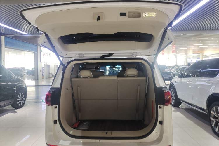 Used Buick GL8 2021 ES Landtrek 653T Comfort Edition