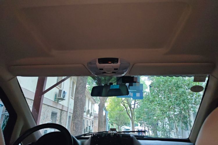 Used Mercedes-Benz Vito 2013 3.0L Elite Edition Headliner