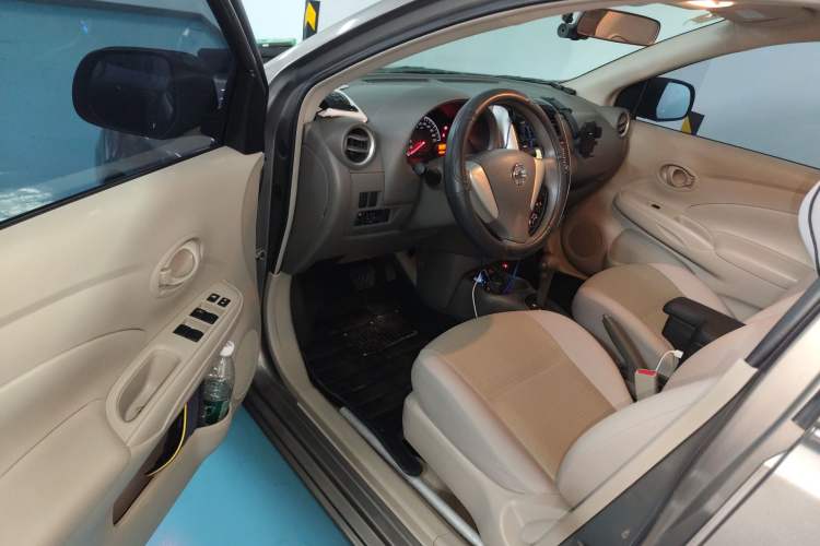 Used Nissan Sunny 2015 1.5XE CVT Master Edition Driver Seat