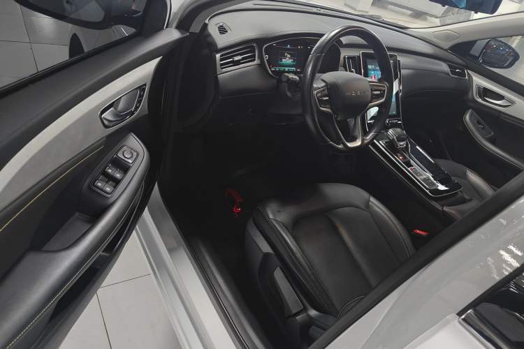 Used Roewe i6 MAX New Energy 2022 EV 500 Grand Touring Edition with Sunroof
