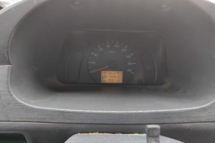 Used Wuling Zhiguang 2013 1.0L Practical Version