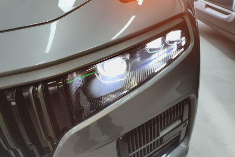 Used Lynk & Co 09 EM-P 2021 2.0T PHEV Halo Six-Seater Left Front Headlight