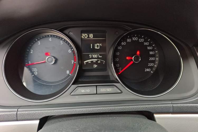 Used Volkswagen Lavida 2015 1.6L Manual Comfort Edition