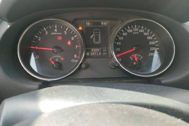 Used Nissan Qashqai 2012 1.6XE Wind 5MT 2WD
