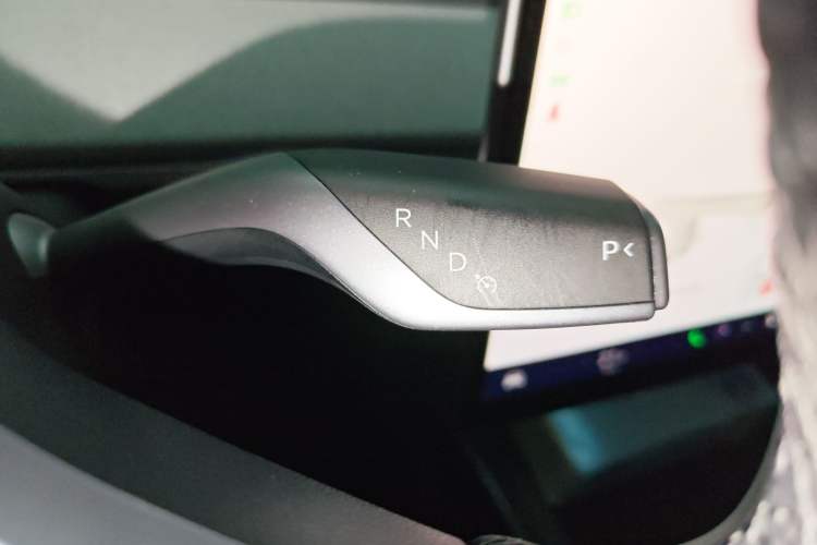 Used Tesla Model Y 2024 Rear-Wheel-Drive Version