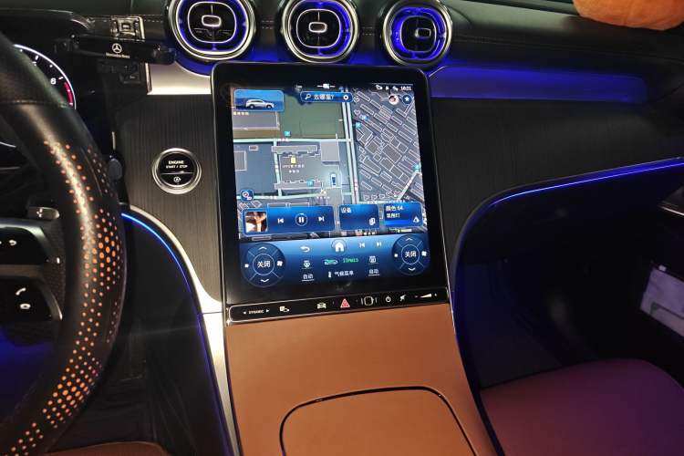 Used Mercedes-Benz GLC 2024 Facelifted GLC 260 L 4MATIC Luxury Version 5 Seats
