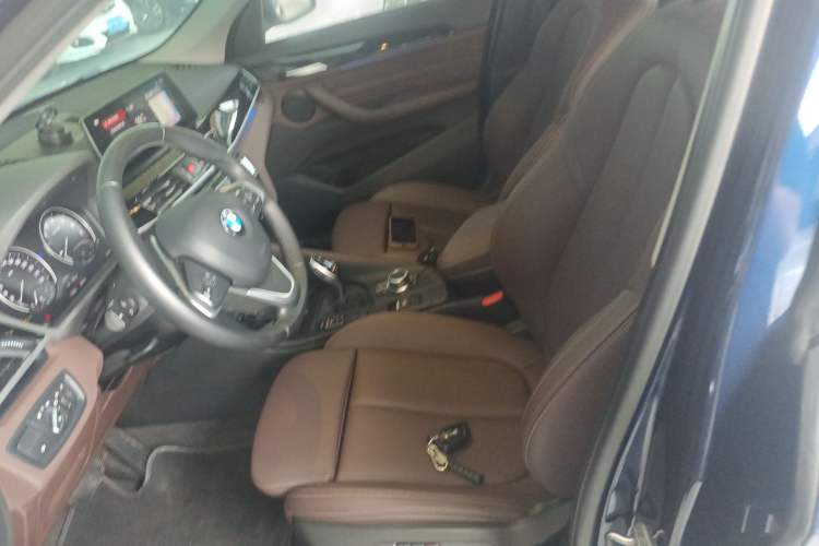 Used BMW X1 2020 sDrive25Li Leading Model
