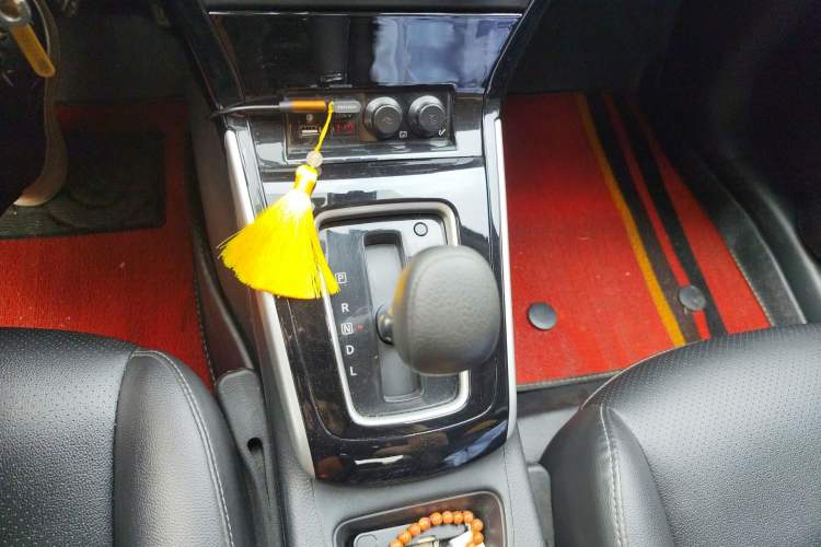 Used Nissan Sylphy 2021 Classic 1.6XL CVT Luxury Edition Gear Lever