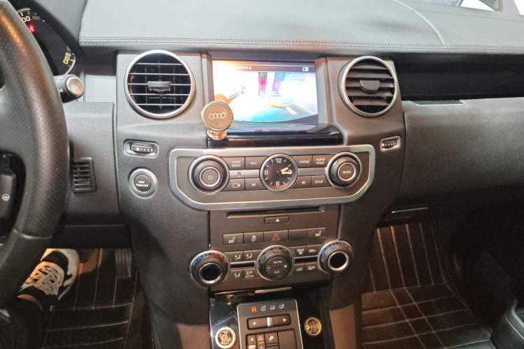 Used Land Rover Discovery 2016 4th Generation 3.0T HSE 7-Seater U.S. Specification