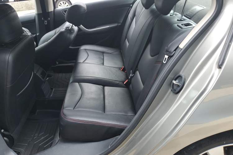 Used Peugeot 408 2013 2.0L Automatic Comfort Edition
