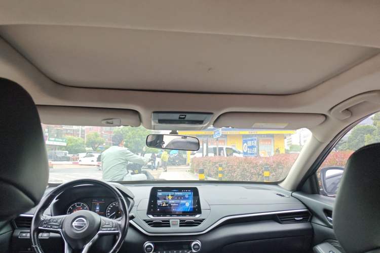 Used Nissan Teana 2020 2.0L XL Comfort Edition Headliner