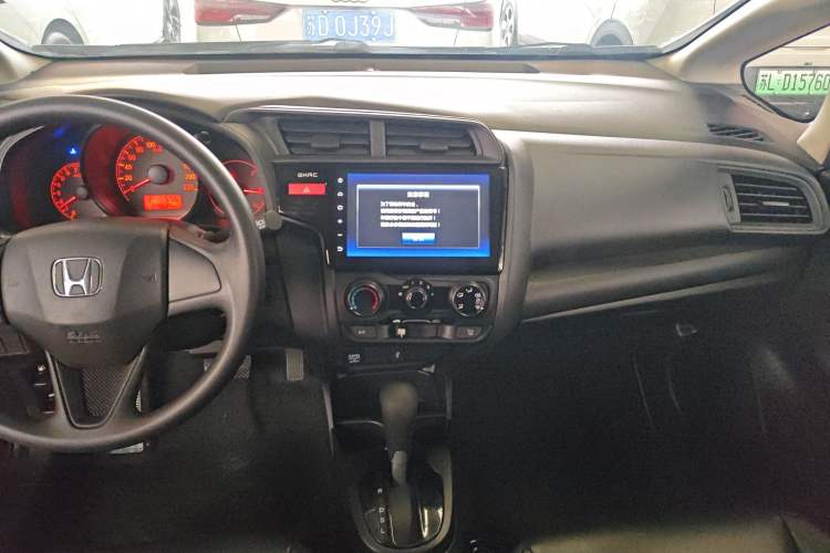 Used Honda Fit 2016 1.5L LX CVT Comfort Model Audio And AC Panel