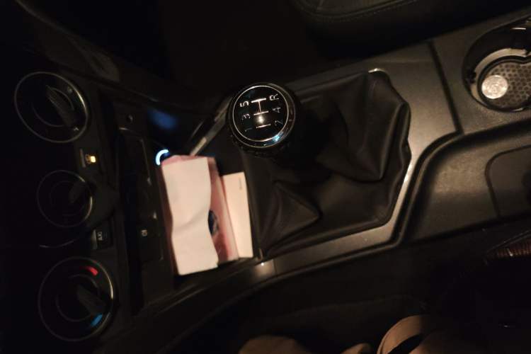 Used Great Wall Wingle 5 2021 1.5T Two-Wheel Drive "Dry Meal" Edition Value Model with a 1680mm Cargo Bed Equipped with GW4G15K Engine