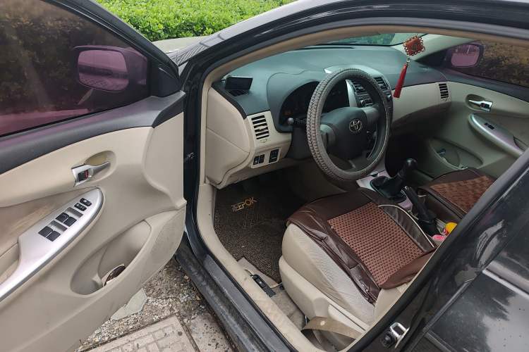 Used Toyota Corolla 2011 1.6L Manual GL