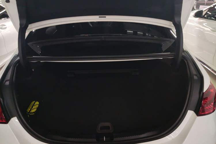 Used Mercedes-Benz C-Class 2023 Second Facelift C 260 L Sport Edition
