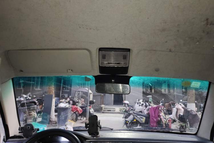 Used Jinbei Hiace X30 2021 1.5L Wealthy Single-Steaming Air-Conditioned Van China VI Standard SWC15M Headliner