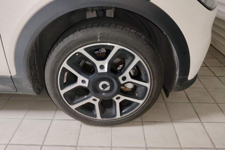 Used smart #1 2022 Pulse Heartbeat Edition Right Front Wheel Hub