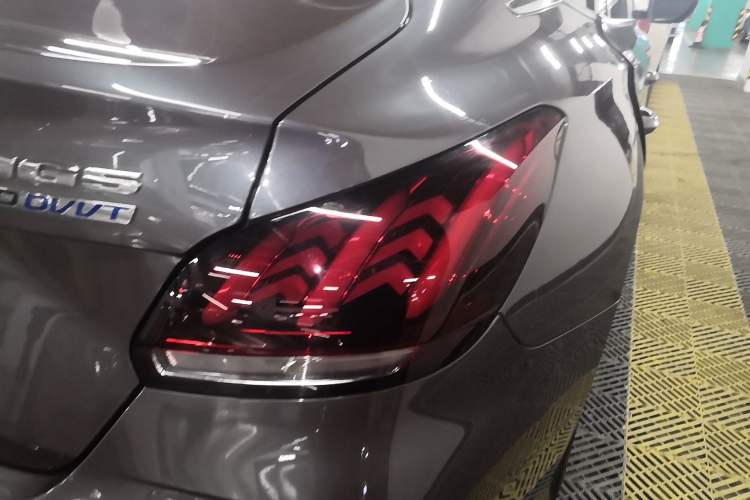 Used MG 5 2022 180 DVVT CVT Youth Flagship Edition