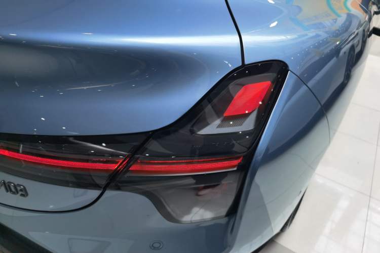 Used XPeng MONA M03 2025 620 Ultra-Long Range Plus Right Rear Taillight