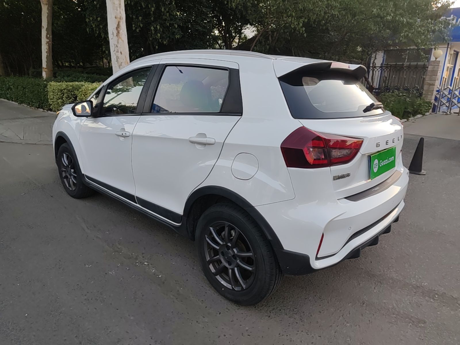 Geely Auto Vision X3 2021 PRO 1.5L CVT Deluxe Model — снимка 4