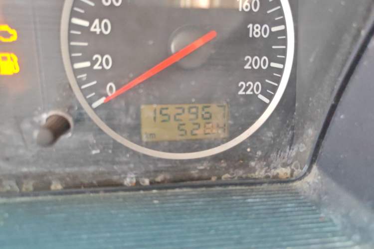 Used Volkswagen Santana Vista 2008 1.8L Manual Sishang Model Odometer Close Up