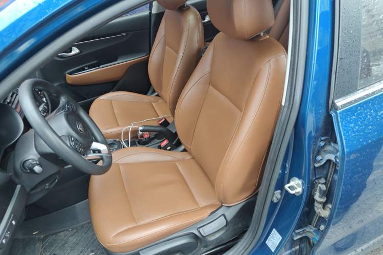 Used Kia KX Cross 2017 1.4L AT GLS Left Front Seat