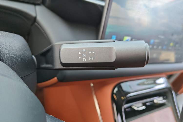 Used AION V 2024 Aion Tyrannosaurus 650 LiDAR Edition
