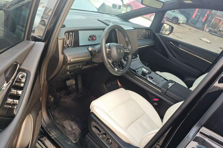 Used GAC Trumpchi M8 2023 Zongshi Series 400T Flagship Edition
