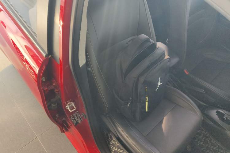 Used Toyota YARiS L Zhi Xuan 2016 Revised 1.5E CVT Charming Edition