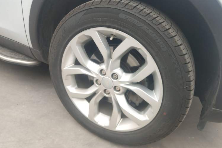 Used Land Rover Discovery Sport 2016 2.0T HSE Right Front Wheel Hub