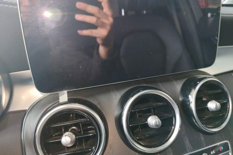 Used Mercedes-Benz C-Class 2020 Restyled C 260 L Sport Edition Audio And AC Panel