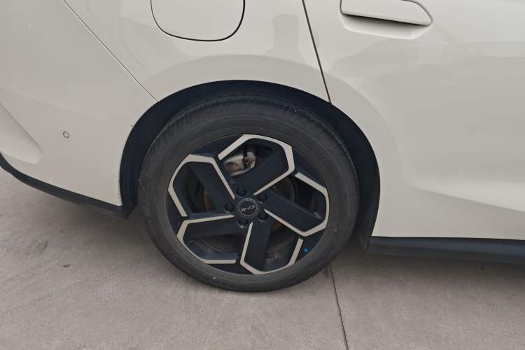 Used BYD Seal 06 New Energy 2025 DM-i Intelligent Drive 120KM Flagship Model Exterior 5