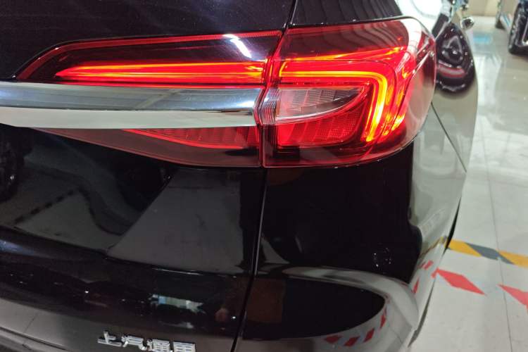 Used Buick Enclave 2022 652T Four-Wheel Drive Prestige 7-Seater Right Rear Taillight