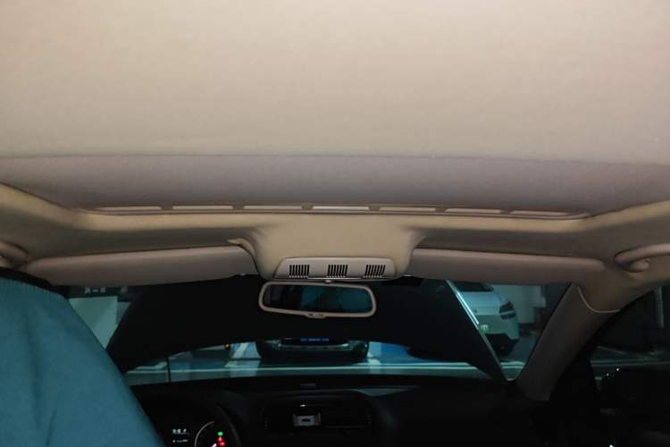 Used Skoda Octavia 2010 1.6L Automatic Yijun Edition Headliner